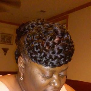 Meet your Posher, Denise